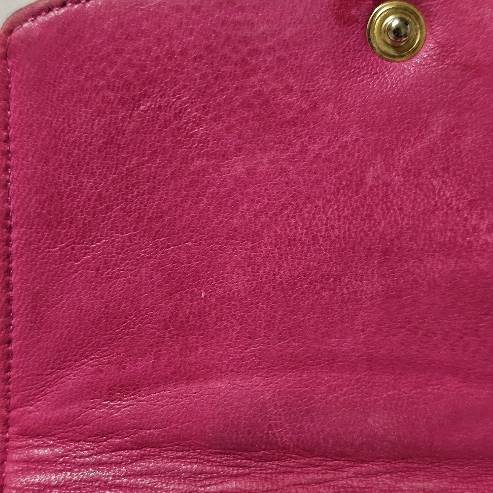 Chanel Pink Caviar Leather Wallet - Picture 4 of 12